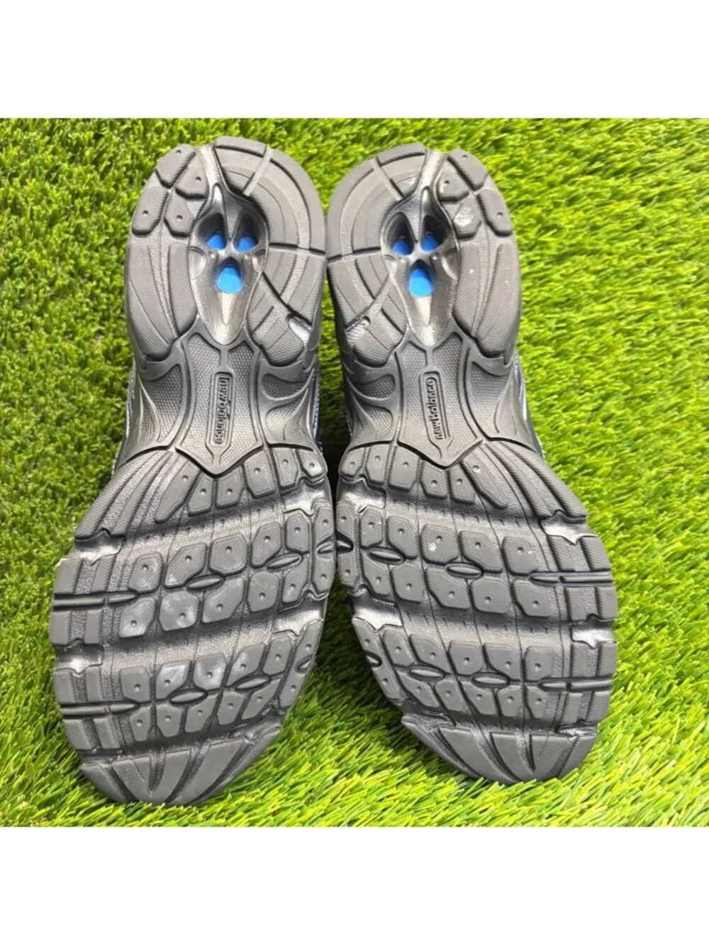 New Balance 740 Boys Size 5.5Y Blue Black Silver Athletic Running Shoes Sneakers